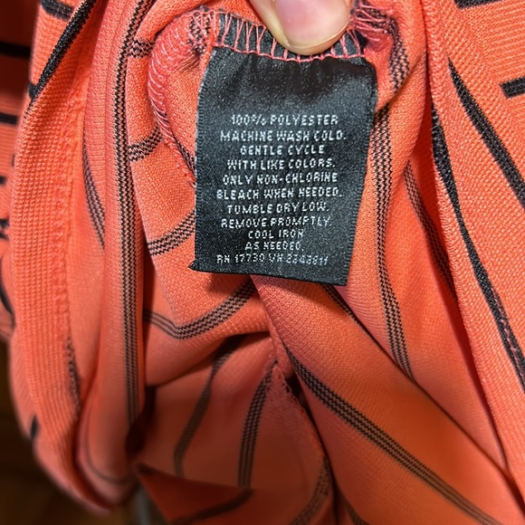 Flattering coral black striped dress with hidden pockets - Picture 7 of 9